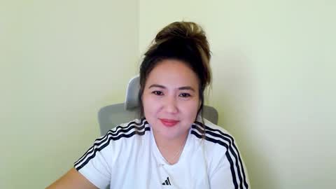 Snapshot of secretlover010101 chatting on 01-16-25, 04:49 MILAN online show from 01-16-25, 04:49