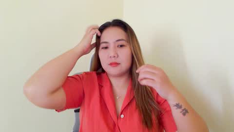 Snapshot of secretlover010101 chatting on 01-20-25, 02:43 MILAN online show from 01-20-25, 02:43