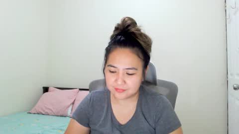 Snapshot of secretlover010101 chatting on 03-07-25, 04:02 MILAN online show from 03-07-25, 04:02