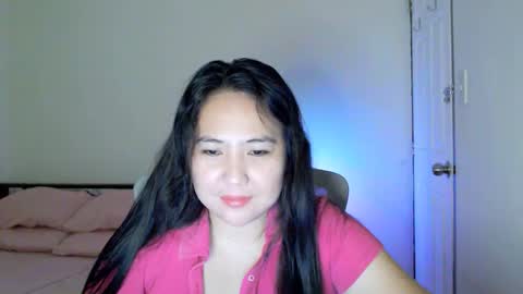 Snapshot of secretlover010101 chatting on 02-05-26, 05:45 MILAN online show from 02-05-26, 05:45