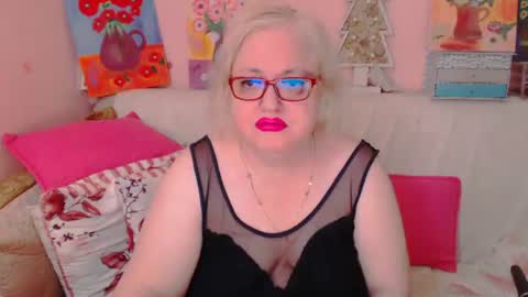 Snapshot of secretloverbbw chatting on 07-14-26, 07:41 Alice online show from 07-14-26, 07:41