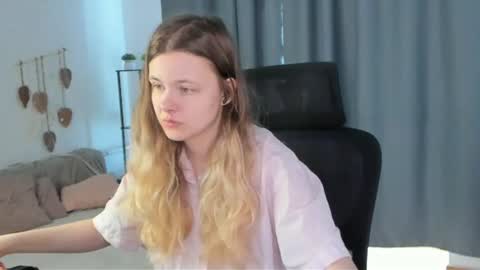 secrettier online show from 07-06-26, 05:04