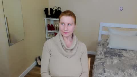 seductive_foxy_ online show from 03-19-26, 07:18