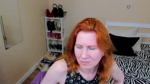 Snapshot of seductive_foxy_ chatting on 05-03-26, 02:50 seductive_foxy_ online show from 05-03-26, 02:50