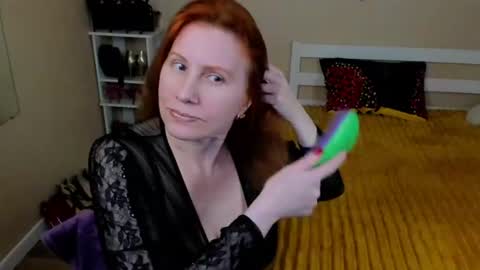 Snapshot of seductive_foxy_ chatting on 06-16-26, 07:27 seductive_foxy_ online show from 06-16-26, 07:27