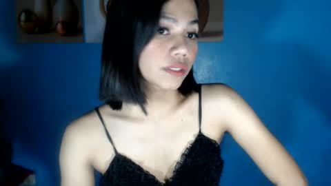 Snapshot of seductive_jessxx chatting on 07-17-26, 01:12 Jess online show from 07-17-26, 01:12