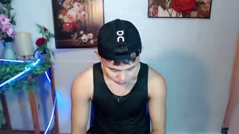 Snapshot of seductive_maxxx chatting on 06-30-26, 09:10 Max online show from 06-30-26, 09:10