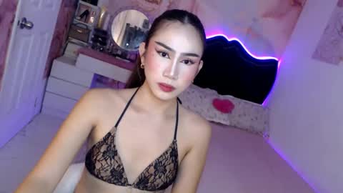 Snapshot of seductive_vana chatting on 05-15-26, 11:12 Vanessa online show from 05-15-26, 11:12