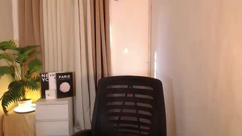 Deluxe online show from 02-06-26, 07:45