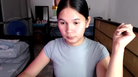 MEG online show from 06-07-26, 03:21