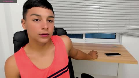 seductivo online show from 12-04-25, 04:44