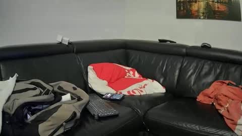 Snapshot of seeebi chatting on 12-22-24, 07:22 Sebastian online show from 12-22-24, 07:22