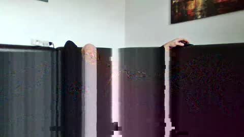 Snapshot of seeebi chatting on 09-25-25, 02:32 Sebastian online show from 09-25-25, 02:32