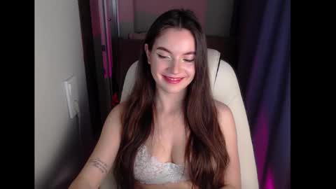 Snapshot of seeemily chatting on 01-15-25, 02:13 Emily online show from 01-15-25, 02:13