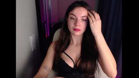 Snapshot of seeemily chatting on 03-11-25, 03:02 Emily online show from 03-11-25, 03:02