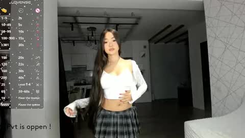 Akira Youri online show from 10-10-25, 12:04