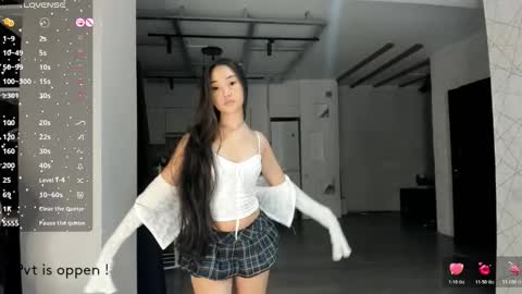 Akira Youri online show from 10-30-25, 01:01