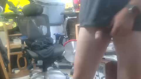 Snapshot of seeker404 chatting on 10-15-25, 02:01 Seeker online show from 10-15-25, 02:01