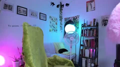 Snapshot of segismunda chatting on 06-14-26, 02:24 Luciana online show from 06-14-26, 02:24