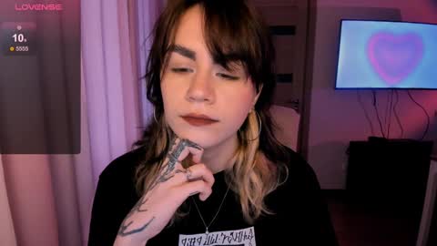 Snapshot of selectrra chatting on 01-30-25, 11:33 selectrra online show from 01-30-25, 11:33