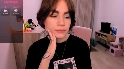 Snapshot of selectrra chatting on 02-17-25, 11:55 selectrra online show from 02-17-25, 11:55