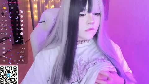 Selena  online show from 02-05-26, 04:39