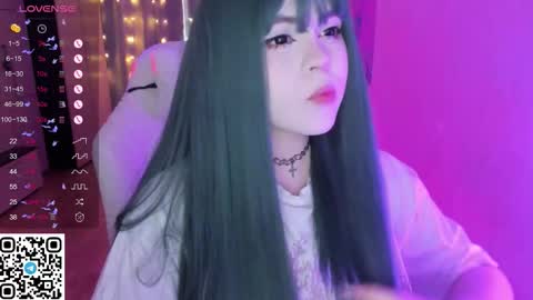 Selena  online show from 03-16-26, 05:35