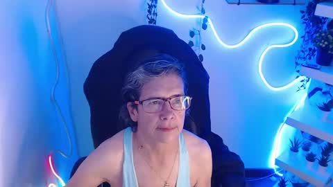 Snapshot of selena_ferreira chatting on 06-03-26, 06:35 Selena online show from 06-03-26, 06:35