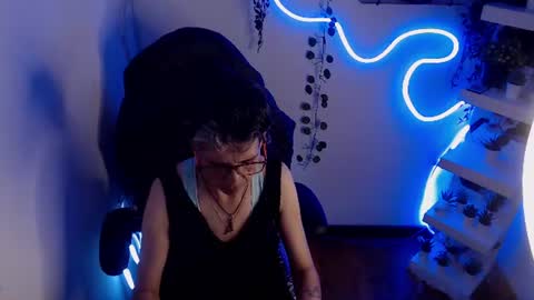 Snapshot of selena_ferreira chatting on 06-17-26, 07:04 Selena online show from 06-17-26, 07:04