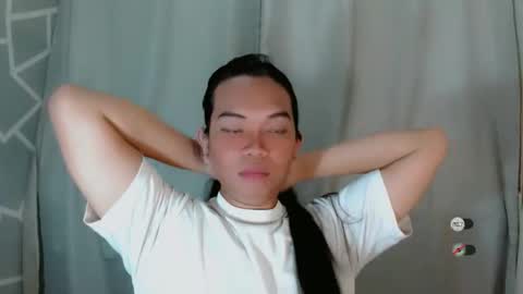 Snapshot of selena_fuckdoll chatting on 02-06-26, 01:32 Selena online show from 02-06-26, 01:32