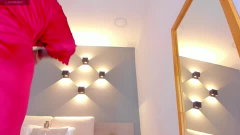 Selena online show from 02-11-26, 11:04