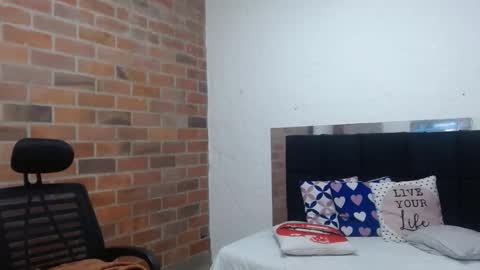 Selena online show from 02-25-26, 03:27