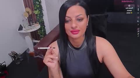 Selene online show from 11-08-25, 05:18