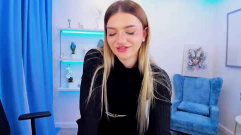 selenaemoore online show from 10-04-25, 05:16