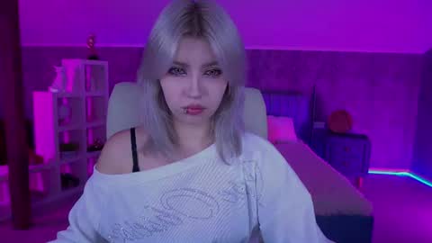 Snapshot of selenairis chatting on 06-18-26, 06:13 selenairis online show from 06-18-26, 06:13