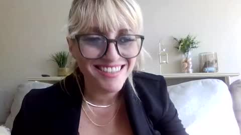 Snapshot of selene87502 chatting on 08-08-26, 10:01 selene87502 online show from 08-08-26, 10:01