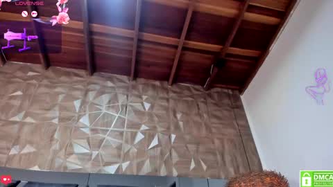 Snapshot of selene__lopez_ chatting on 04-21-26, 01:42 selene__lopez_ online show from 04-21-26, 01:42