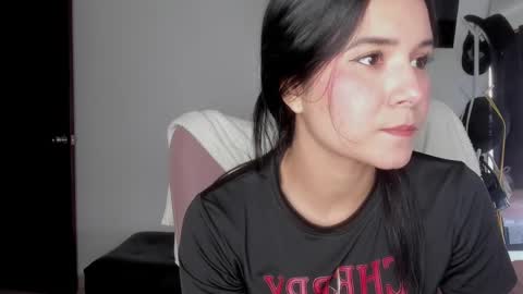 Alejandra  online show from 10-07-25, 01:19