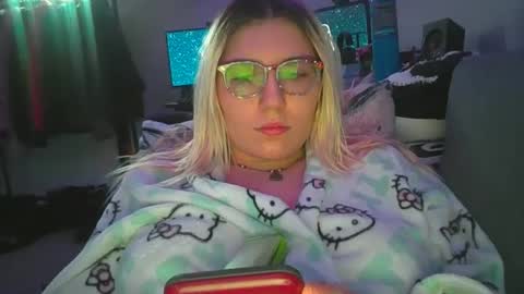 Selene online show from 01-31-25, 04:48