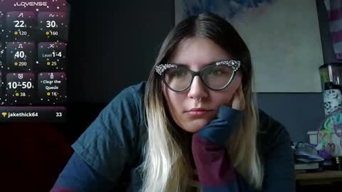 Selene online show from 10-20-25, 02:17