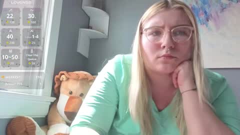 Selene online show from 04-16-26, 04:08