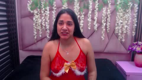 Snapshot of selenerose69 chatting on 12-02-25, 03:56 selenerose69 online show from 12-02-25, 03:56