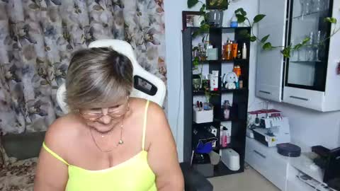 Selenna online show from 12-08-24, 01:56