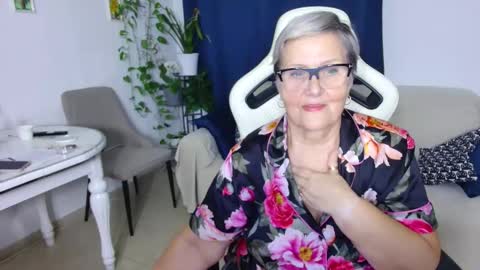 Selenna online show from 02-10-26, 07:18