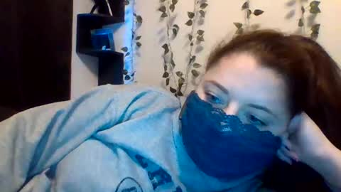 Lauren online show from 12-22-25, 03:20