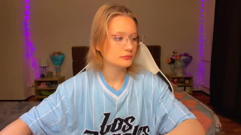 Simon and Alice online show from 09-10-25, 08:53