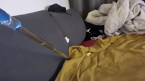 Snapshot of selfiepicdump chatting on 12-17-24, 02:55 Julian Kinky Bi-guy online show from 12-17-24, 02:55