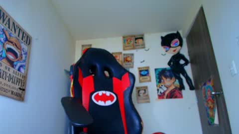 Snapshot of selina_kyl3 chatting on 04-27-26, 01:25 Selinna Kyle online show from 04-27-26, 01:25