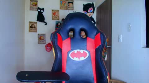 Snapshot of selina_kyl3 chatting on 05-24-26, 01:05 Selinna Kyle online show from 05-24-26, 01:05