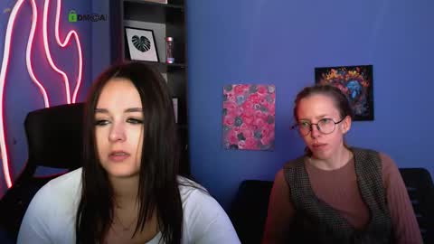 Selena online show from 11-28-25, 12:08